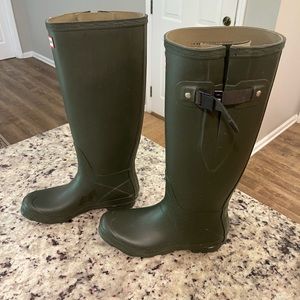 Tall olive hunter boots  8 M/ 9 F